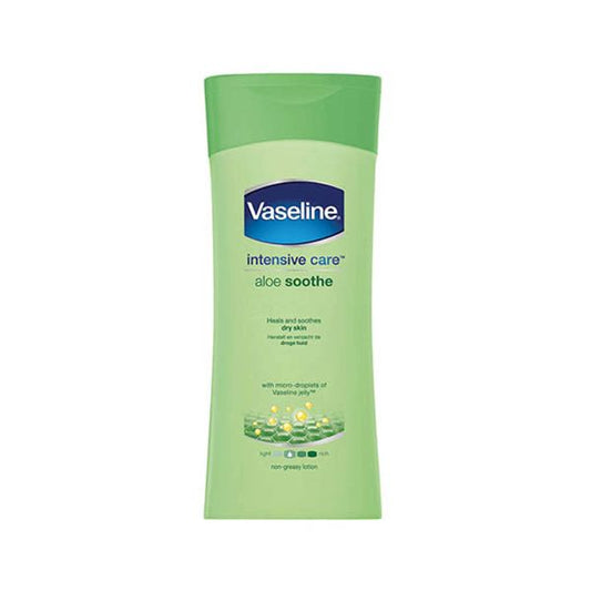 Vaseline Essential Moisture Aloe Soothe