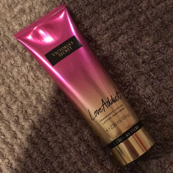Victoria Secret Lotion Love Addict 236ML