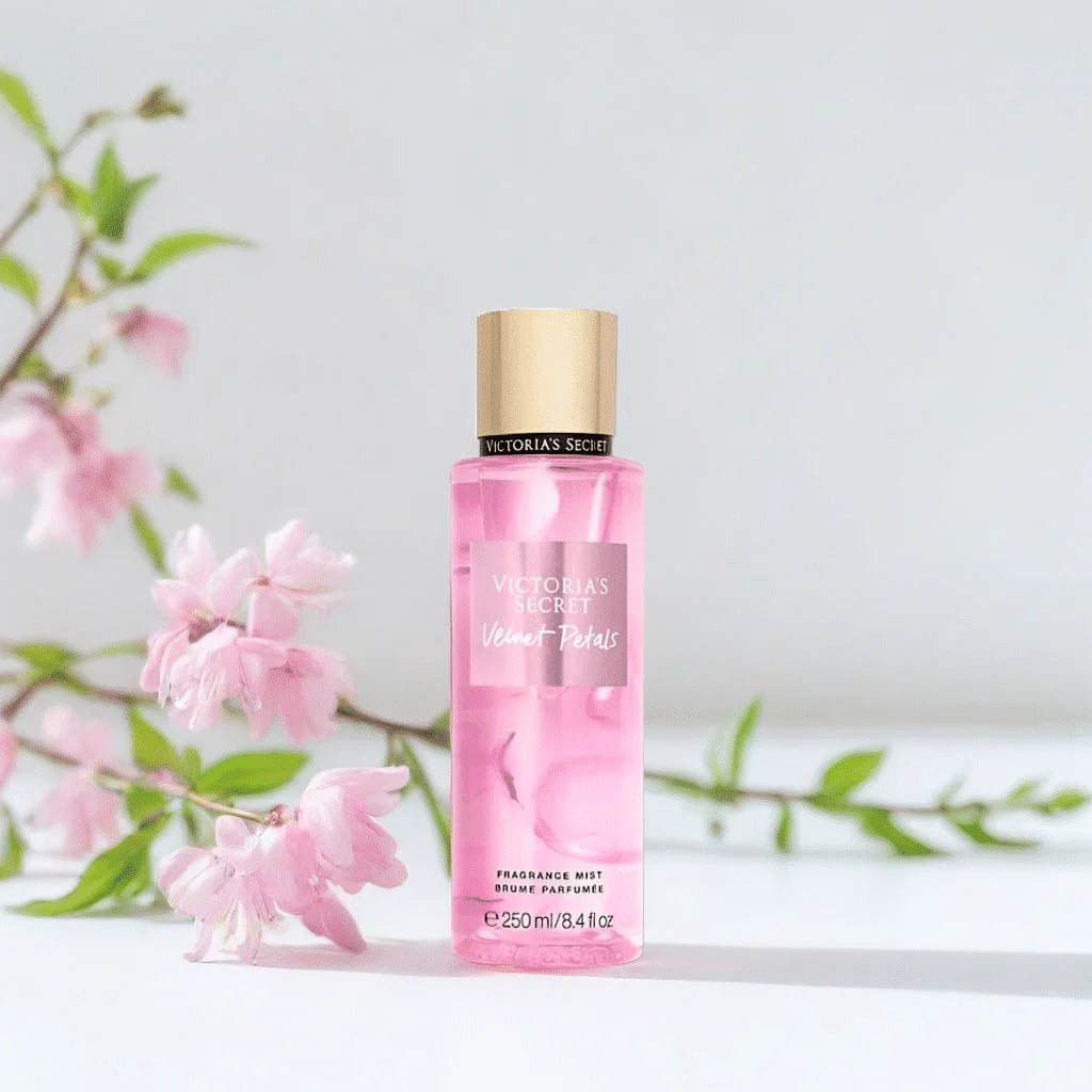 Victoria Secrets Velvet Petals Fragrance Mist